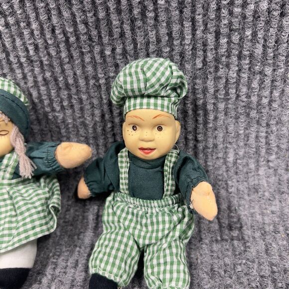 Vintage Shelf Sitter Set Of 2 Porcelain 6” Dolls Girl Boy Cottage Core Green - Picture 2 of 11